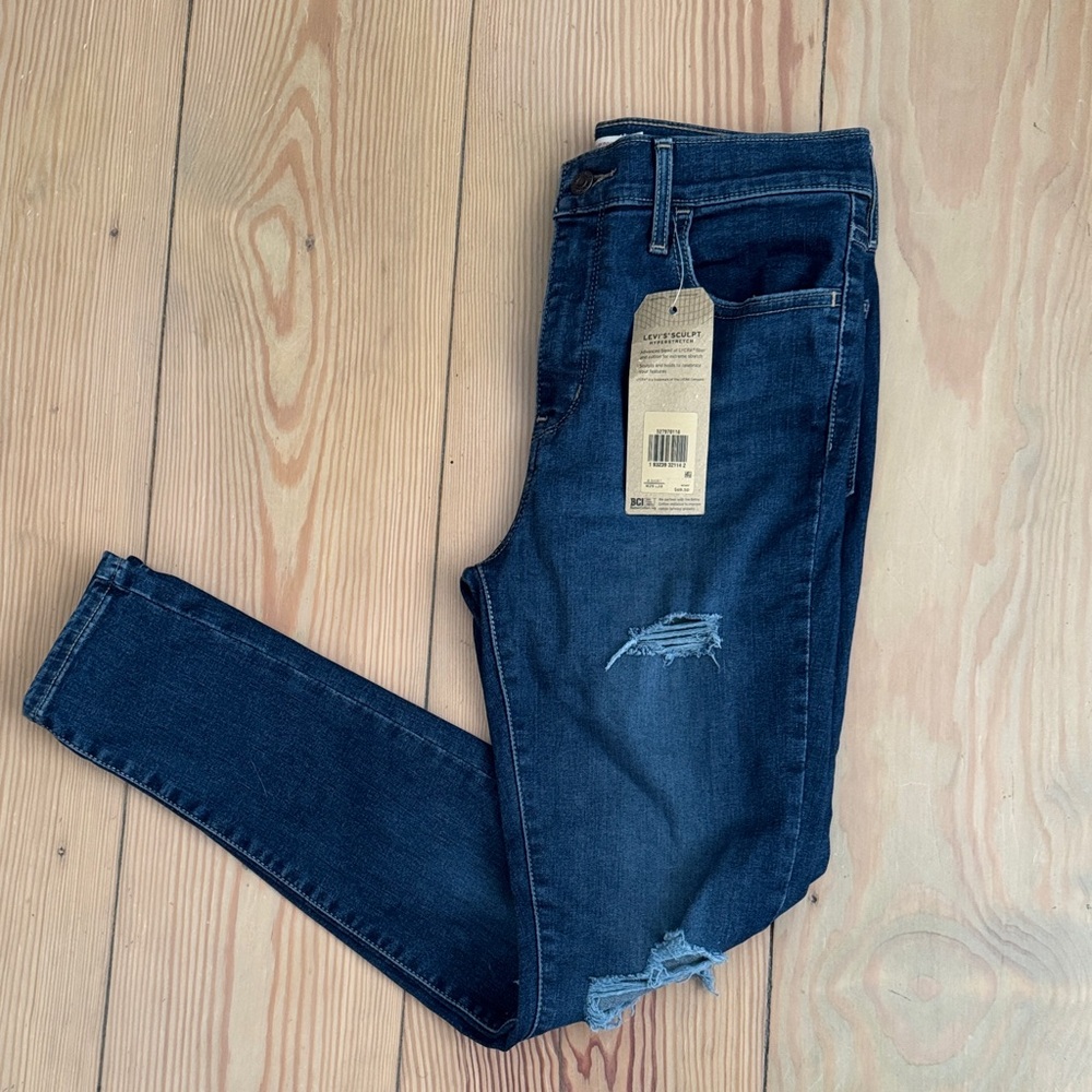 Levi's Dark Blue Skinny Jeans